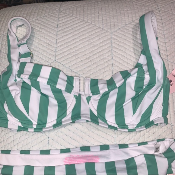 VS Full Coverage Striped Bikini - NWT - Picture 5 of 6